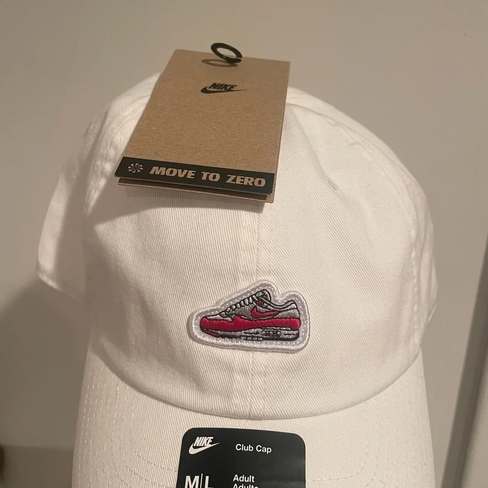 Nike Adult Unisex Club Unstructured Graphic Sneaker Air Max Cap Sz M/L NWT